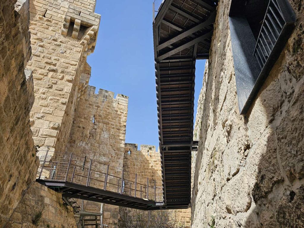 מדרגות02